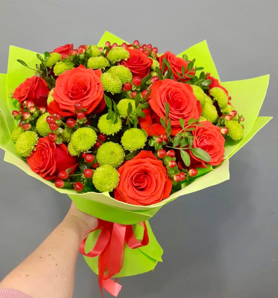 Букет цветов из: Хризантемы и Розы в Калиновской