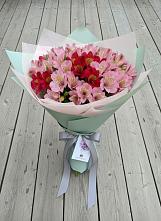 Букет цветов из:  Альстромерии #REPLACE_PRED# Калиновской