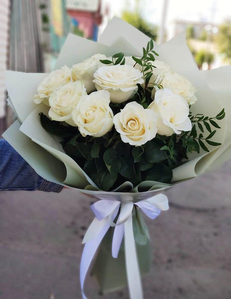 Букет Белые розы Проуд в Калиновской