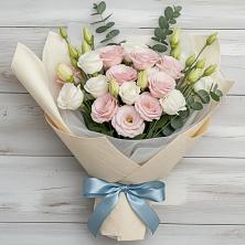 Букет цветов из:  Лизиантусы в Калиновской