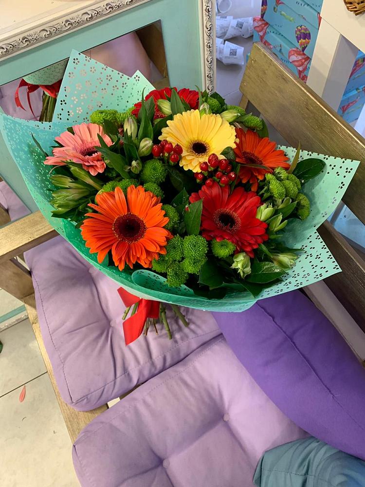 Букет цветов из: Герберы, Хризантемы и Альстромерии в Калиновской