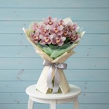 Букет цветов из:  Орхидеи и Розы в Калиновской