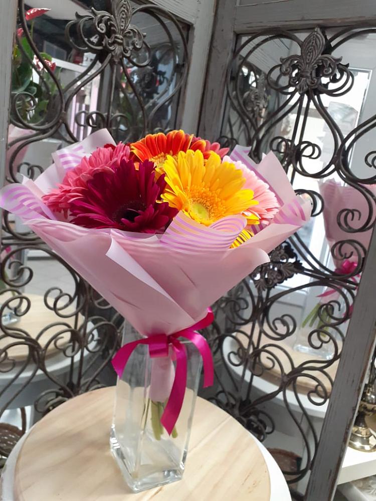 Букет цветов из: Герберы в Калиновской