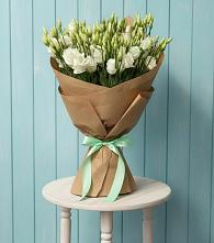 Букет цветов из:  Лизиантусы в Калиновской