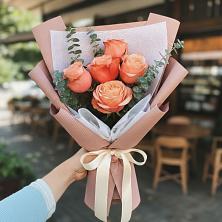 Букет цветов из:  Розы в Калиновской