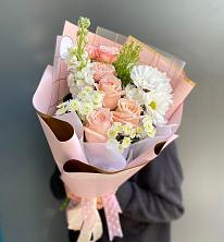 Букет цветов из:  Хризантемы и Розы в Калиновской