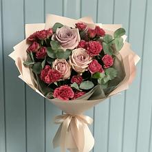 Букет цветов из:  Гвоздики и Розы в Калиновской