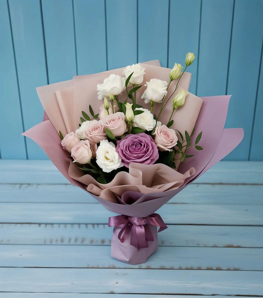 Букет цветов из: Розы и Лизиантусы в Калиновской